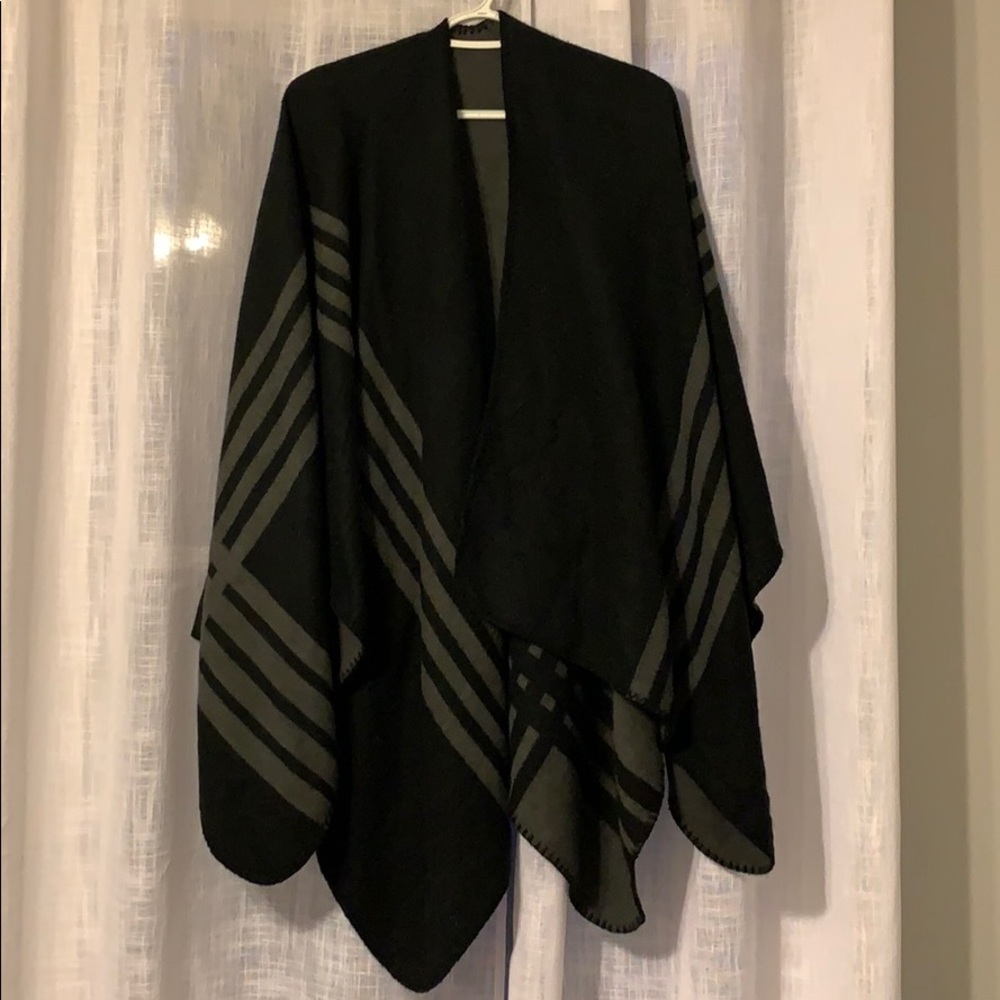 Black and gray shall